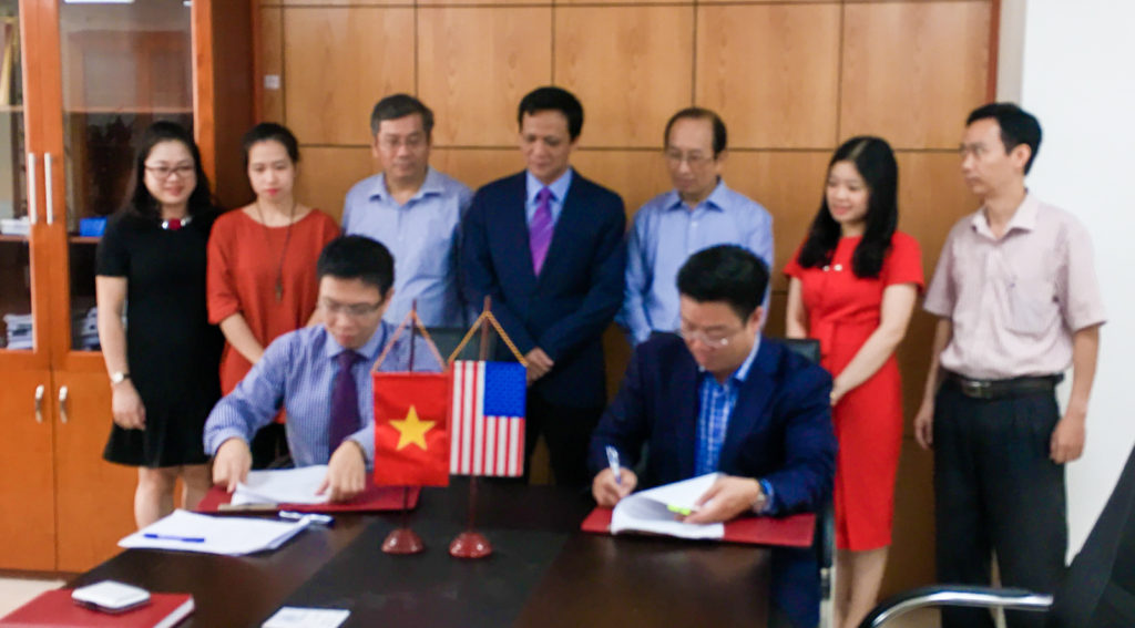 MOU signing with Graduate University of Science and Technology, Vietnam Academy of Science and Technology
